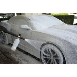 Meguiar's Gold Class Car Wash 1.9 Litre -Auto Parts Store SCA 104054 02 hi res