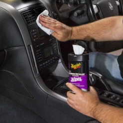 Meguiar's Quik Interior Detailer Wipes - 25 Pack -Auto Parts Store SCA 163671 00 hi res