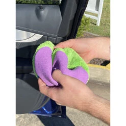 Bowden's Own The Inta Mitt -Auto Parts Store SCA 608451 01 hi res