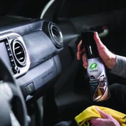 Turtle Wax Interior Detailer 591mL -Auto Parts Store SCA 622352 01 hi res
