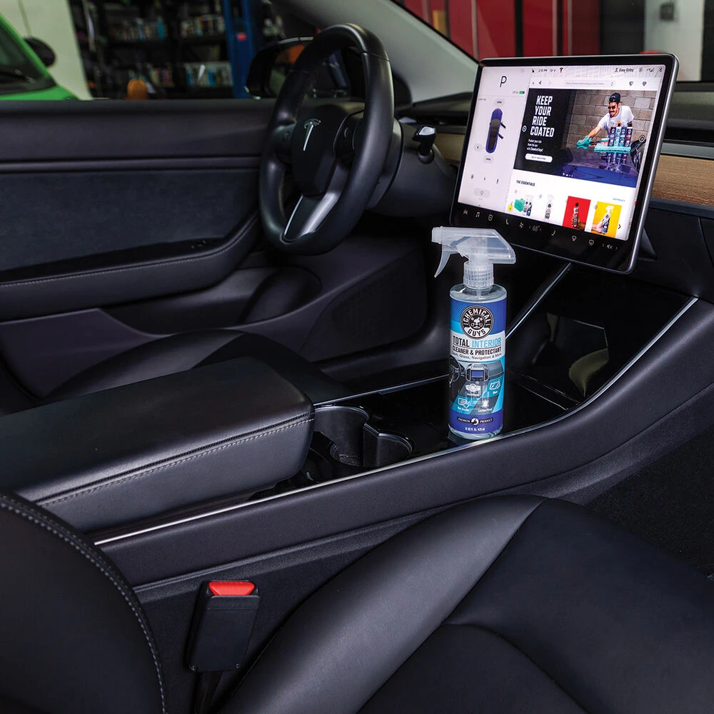 Chemical Guys Total Interior Clean 473mL 6 Chemical Guys Total Interior Clean 473mL - Image 4