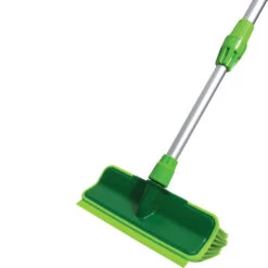 Turtle Wax Ultimate Suds Flow Thru Brush -Auto Parts Store SCA 634035 02 hi res