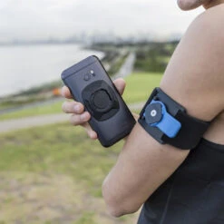 Quad Lock Universal Adaptor -Auto Parts Store SCA 653984 02 hi res