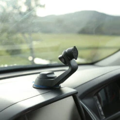 Quad Lock Windscreen / Dash Car Mount -Auto Parts Store SCA 653986 01 hi res