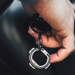 Quad Lock Phone Ring / Stand 13 Quad Lock Phone Ring / Stand -Auto Parts Store SCA 653991 05 hi res